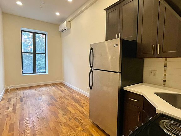 3rd image of 118 W 127th St APT 3