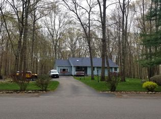 15 Summer Hill Rd, Medway, MA 02053