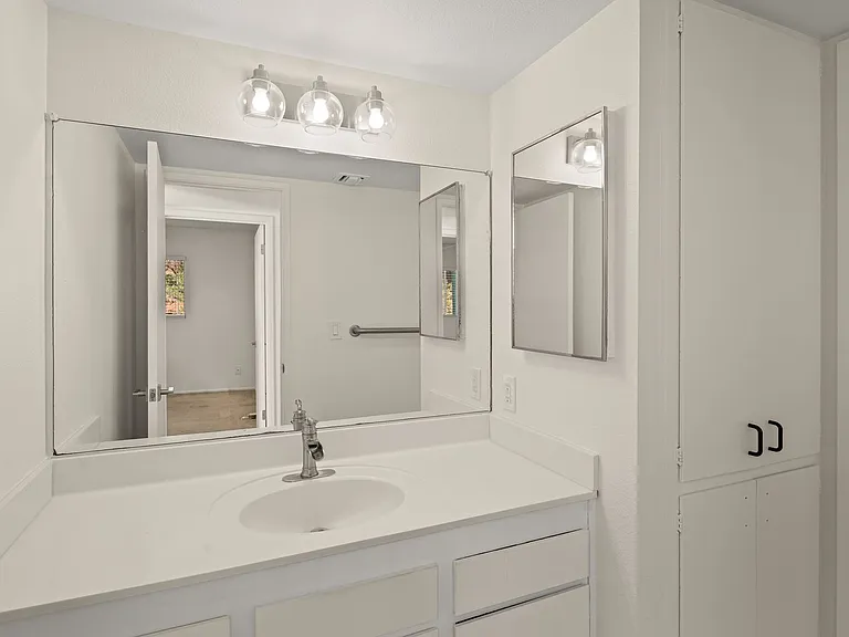 50 Sombart Ln — Photo 24