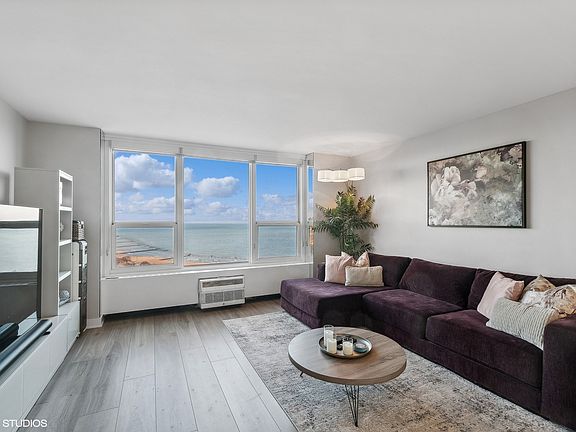 5th image of 1550 N Lake Shore Dr APT 24C