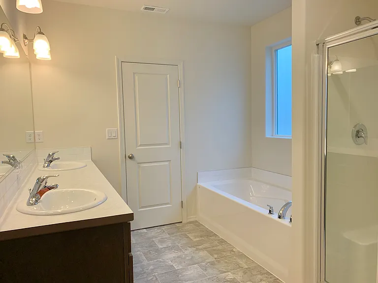 2417 Imperial Dr NW — Photo 19