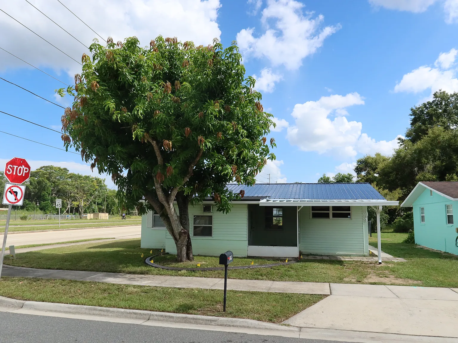 2 bed, 1058 sqft, $1,300 — Photo 1