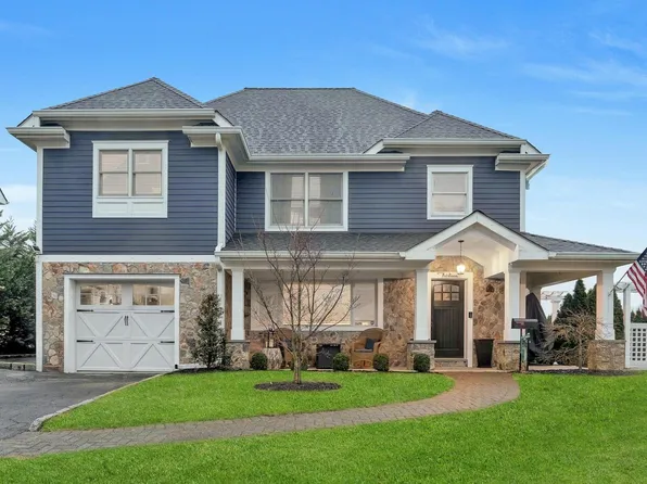 13 Joyce Road, Eastchester, NY 10709