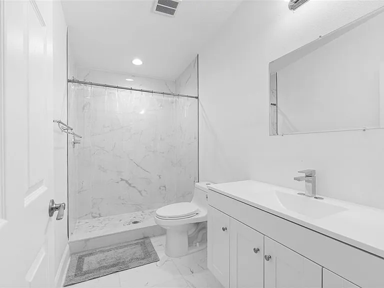 6847 Woodsman Dr — Photo 42