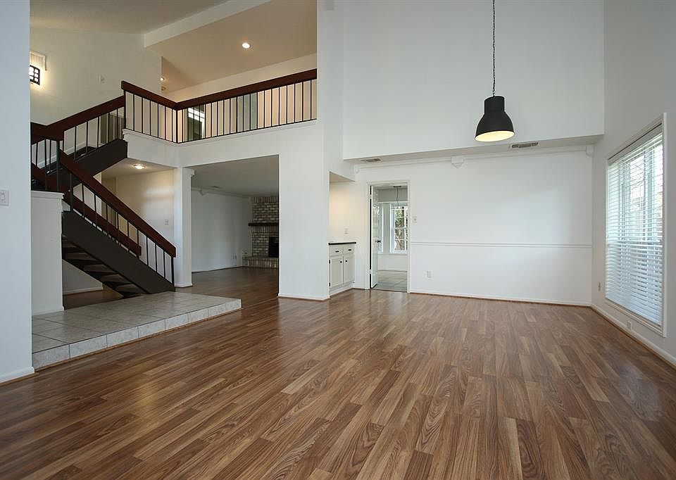 1st image of 2110 Hickory Lawn Dr