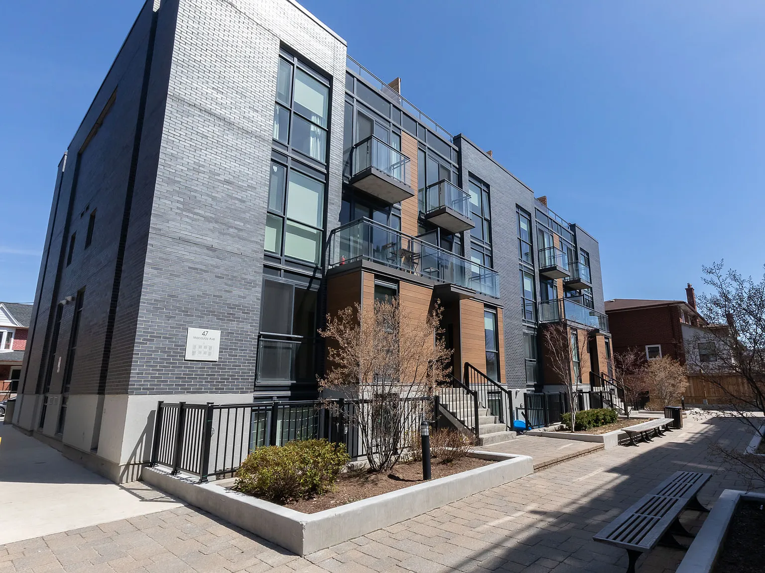 Wallace Walk - 380 Wallace Avenue — Photo 2