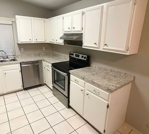 5th image of 7814 Lazy Forest St