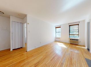 130 W 10th St #8, New York, NY 10014