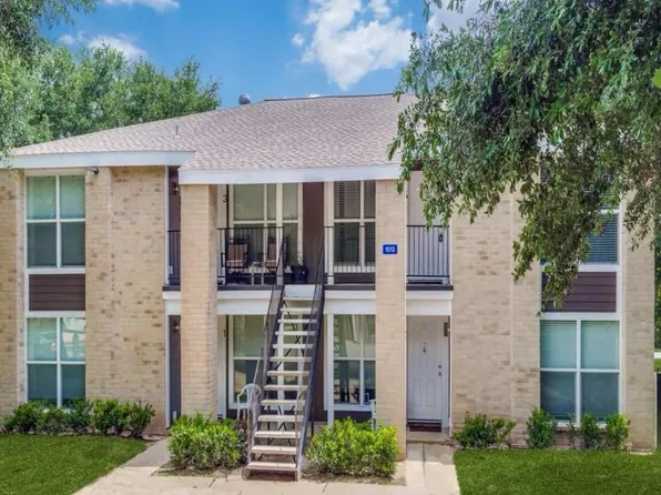 1013 Gunnison St #4, Sealy, TX 77474