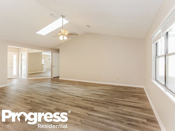 5th image of 13360 Dijon Dr E