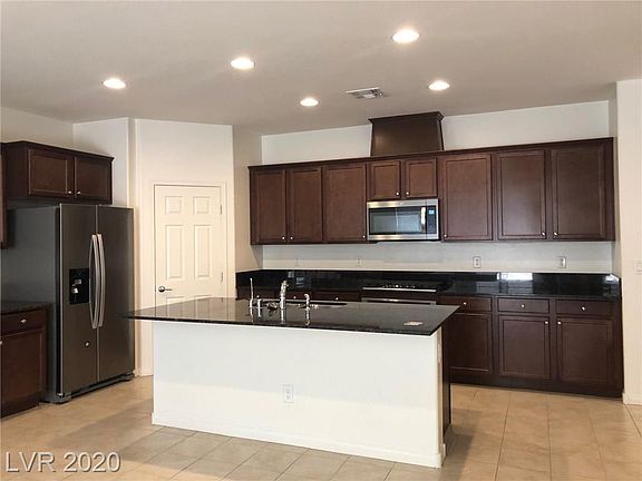 5th image of 473 Astillero St