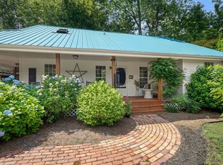 1230 Trammel Gap Rd, Saluda, NC 28773