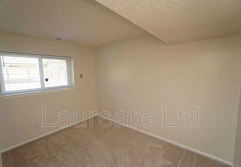 1155 Fern St — Photo 12