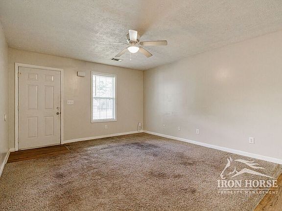 3rd image of 605 Baron Dr #B
