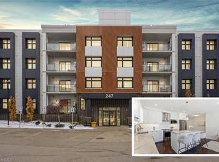 247 Grey Silo Rd #306, Waterloo, ON N2K 0G7