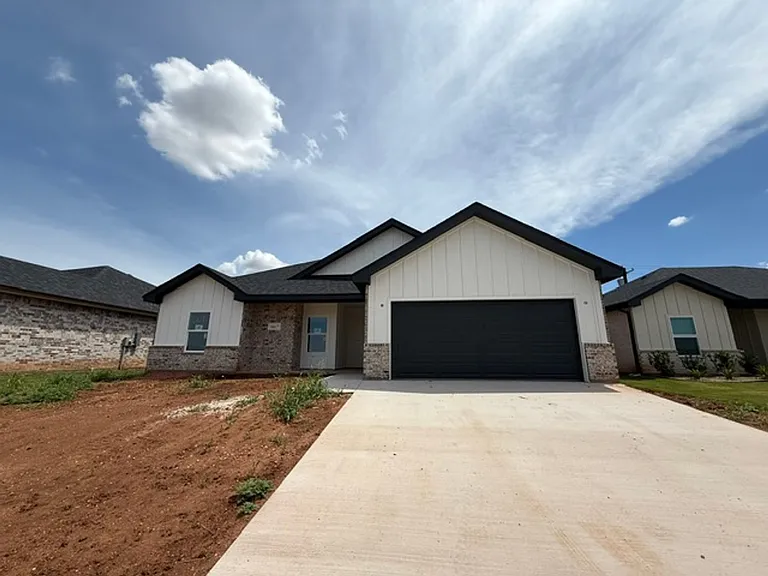 7061 Tin Cup Dr — Photo 1