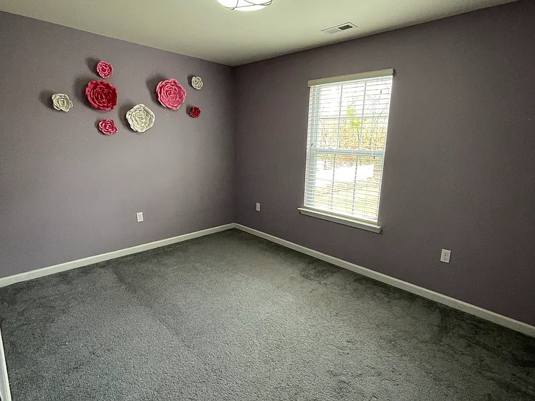 259 E Oakbourne Ave — Photo 7