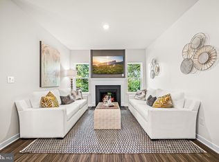 727 Hunsberger Rd, Spring City, PA 19475