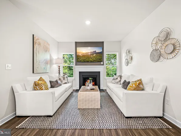 727 Hunsberger Rd, Spring City, PA 19475