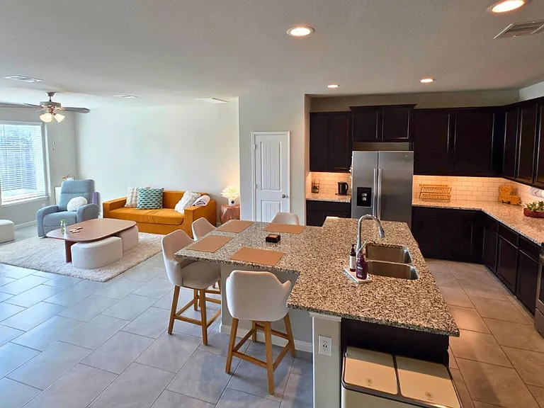 Lancer Cir — Photo 2