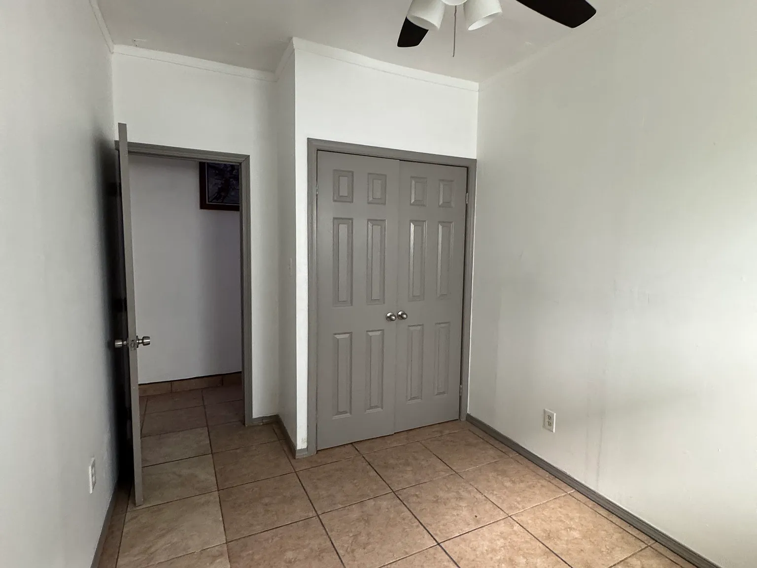3 bed, 1000 sqft, $850 — Photo 4