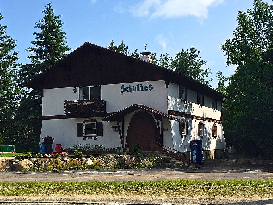 2nd image of 5866 Cascade Rd.