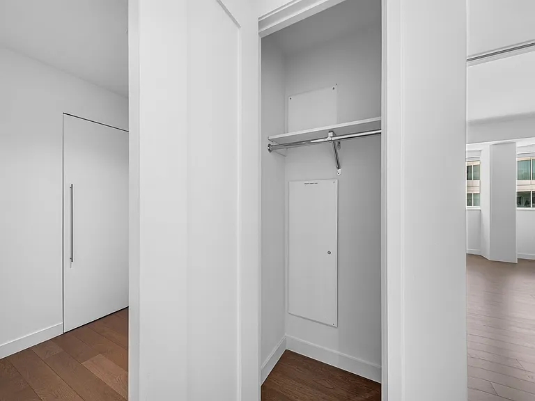 800 Avenue At Port Imperial #914 — Photo 7