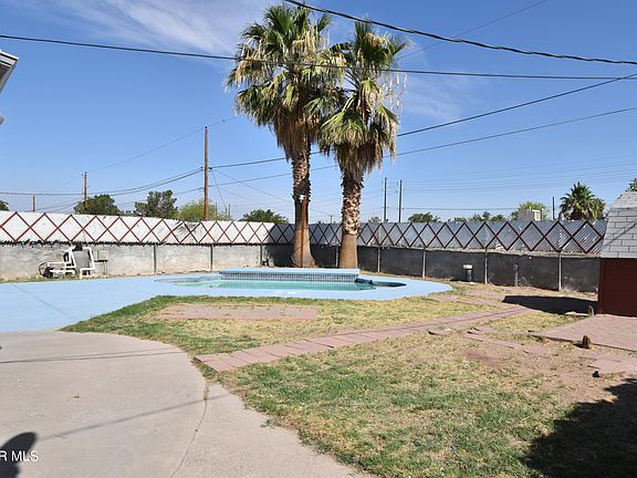 3rd image of 245 Cuprite Dr