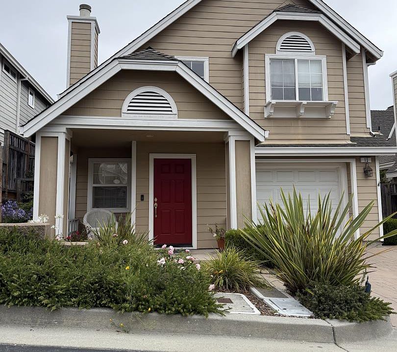 1st image of 15 Windward Pl