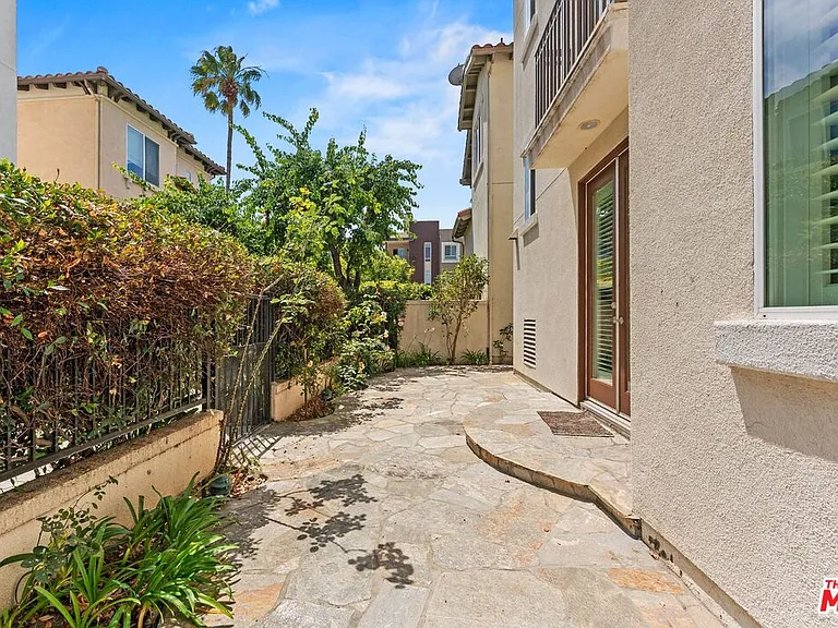 5738 Celedon Crk — Photo 6