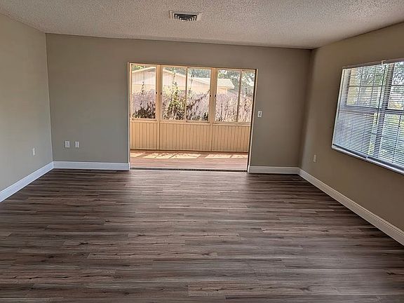 2nd image of 192 Hillcrest Dr
