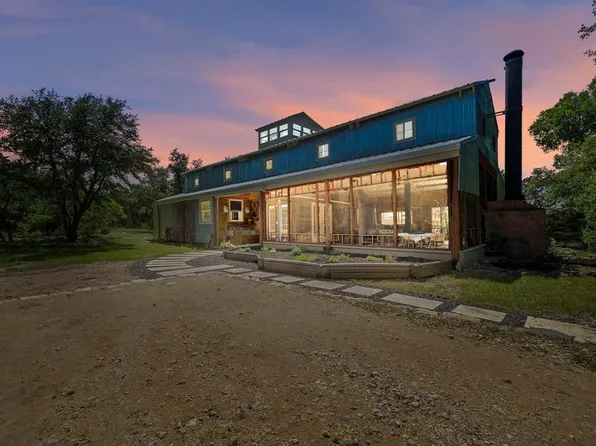 300 Pecan Br #3, Florence, TX 76527