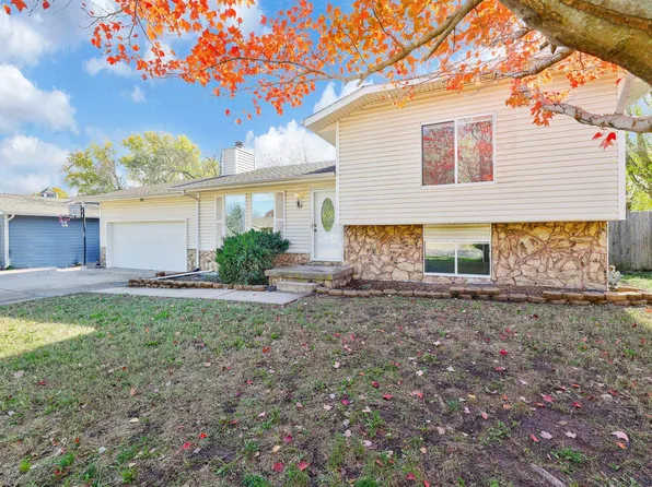 507 E Burning Tree Rd, Derby, KS 67037