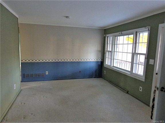 5th image of 2873 Quinlan St