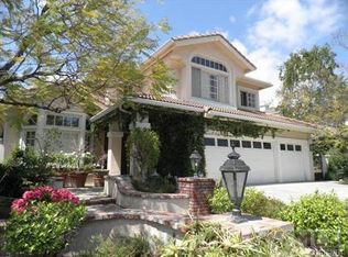 18525 Saint Moritz Dr, Tarzana, CA 91356