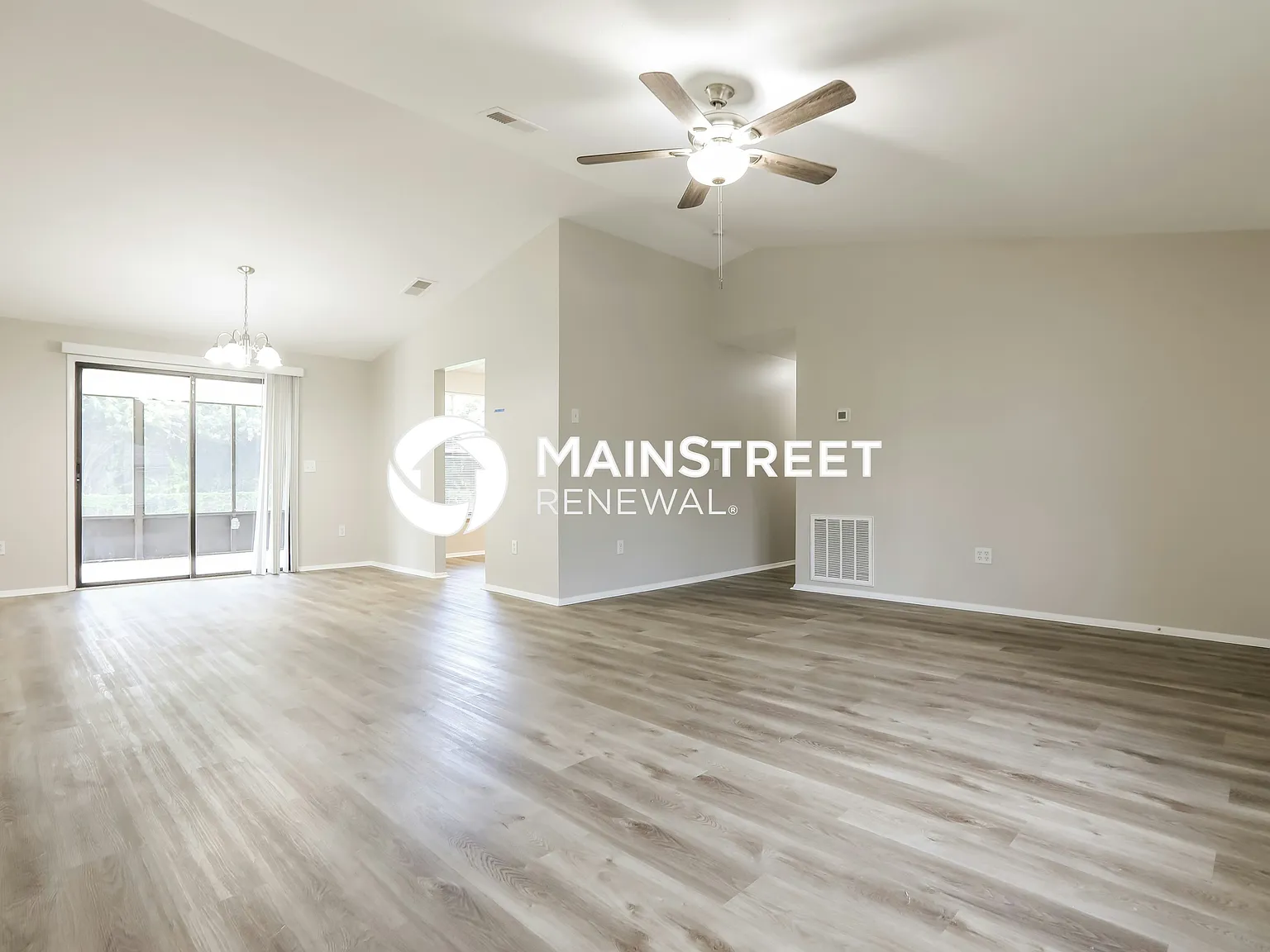 20569 Tappan Zee Dr — Photo 3