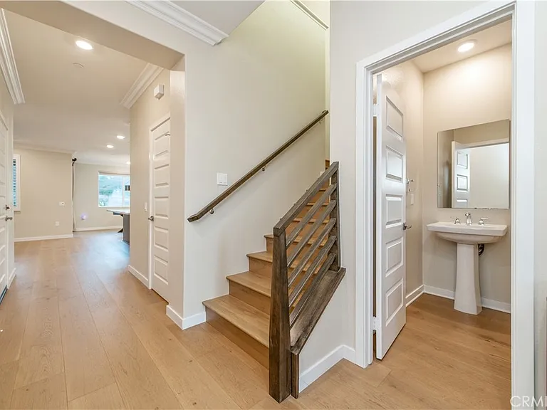 840 Bunkhouse Dr — Photo 2