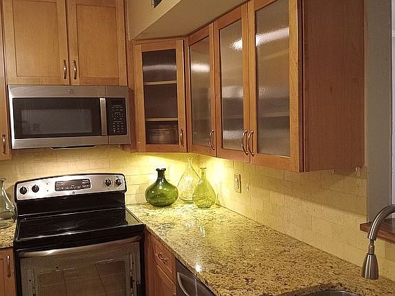 5th image of 203 Eagle Bay Dr