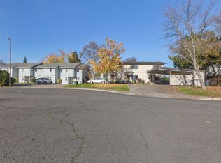 133 Omni Cir, Medford, OR 97501