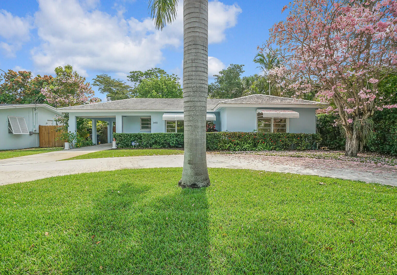 2 bed, 1.0 bath, 1257 sqft, $2,995 — Photo 3