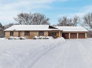 2803 Greenwood Acres Dr, Dekalb, IL 60115