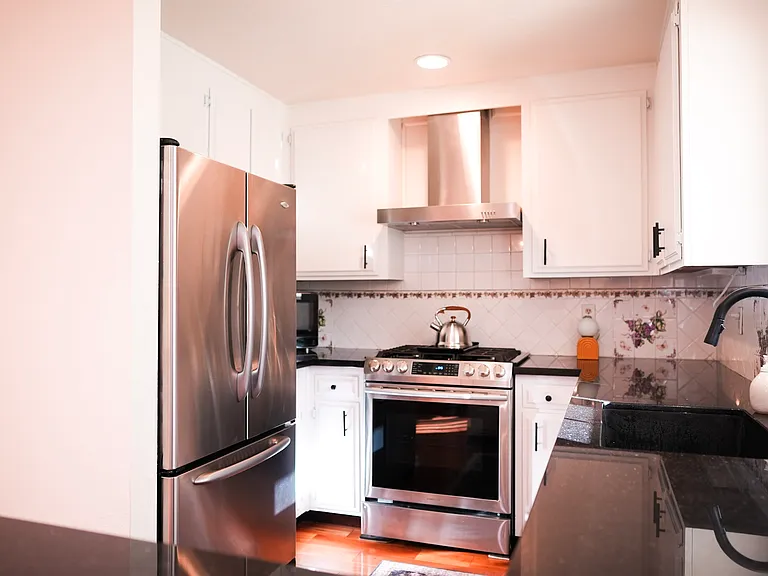 111 Roxanne Ct — Photo 7
