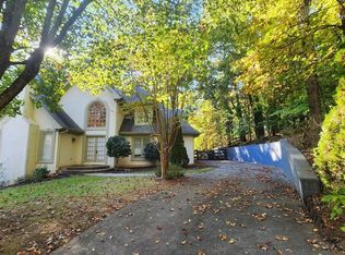 950 Sundew Dr, Alpharetta, GA 30005