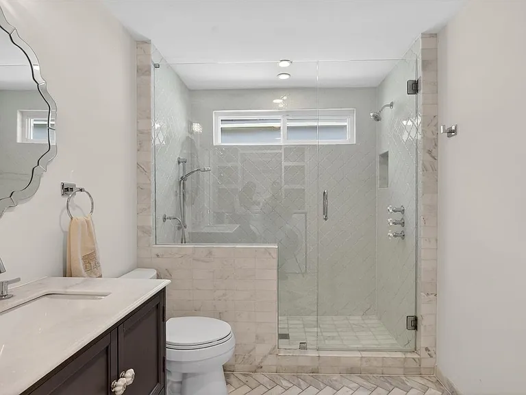 4315 Cabell Dr — Photo 23