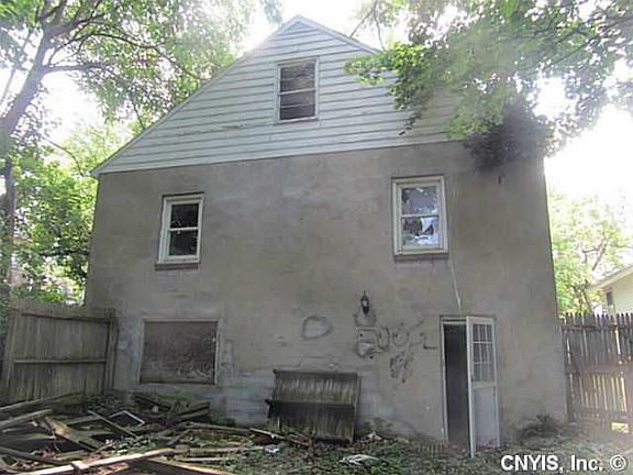 2nd image of 174 W Matson Ave