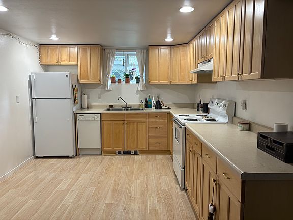 3rd image of 2231-2235 NW Glisan St #1