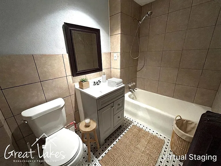 645 Gladstone St — Photo 7
