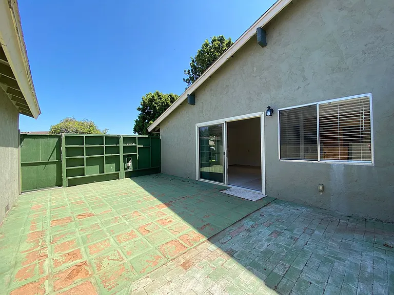 322 Fireside St — Photo 18