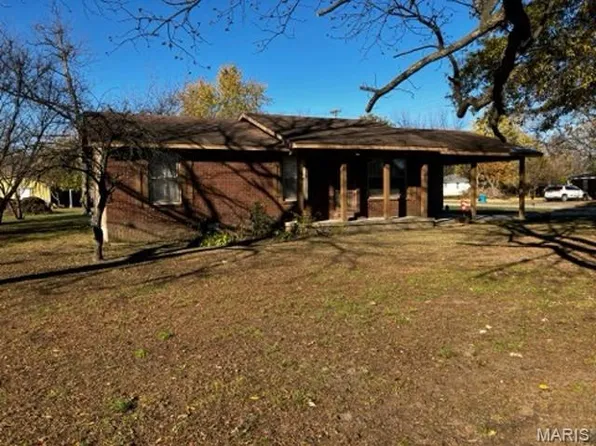 301 S 2nd St, Lilbourn, MO 63862