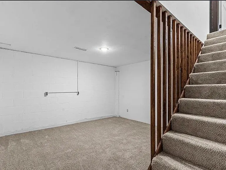 20 N George St — Photo 18